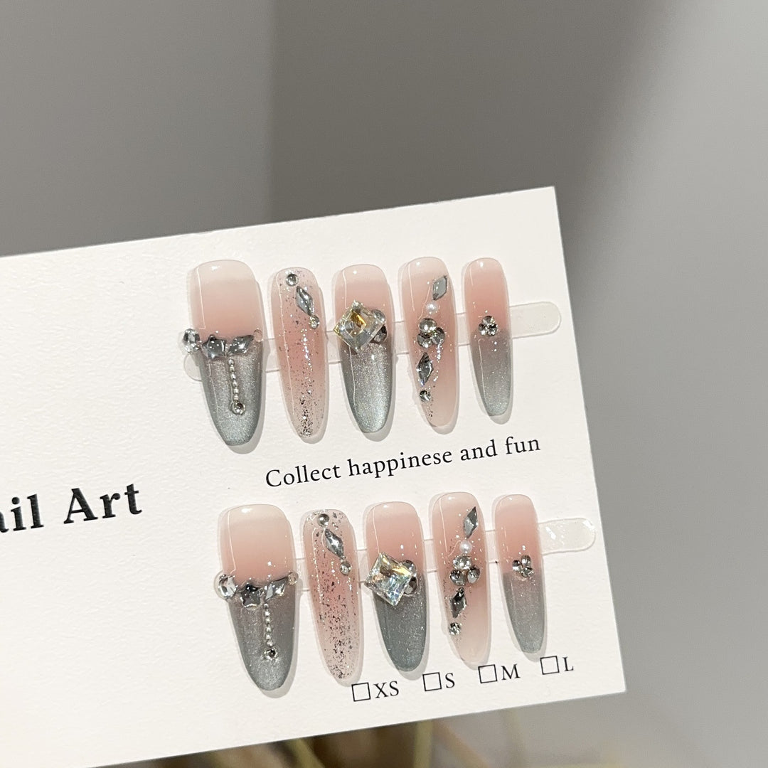 Glamorous Decorative Press-On Nail Art Set