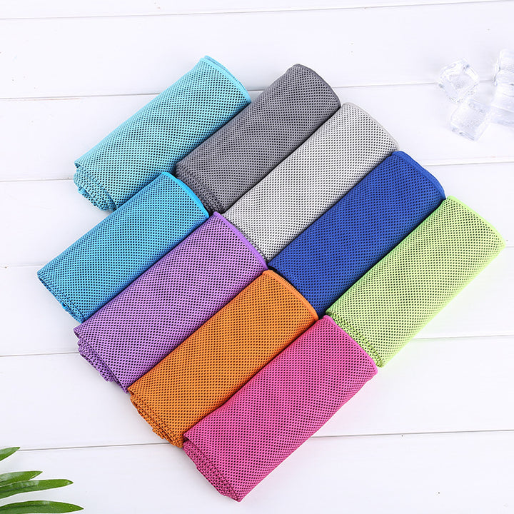 Women Portable Silicone Case with Integrated Cleaning Cloth Stornfield
