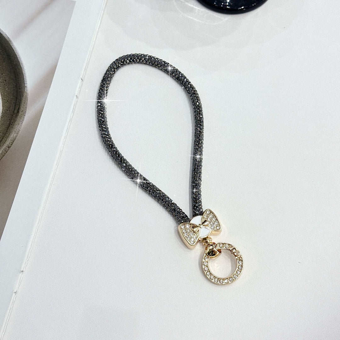 Elegant Bow Charm Necklace Stornfield