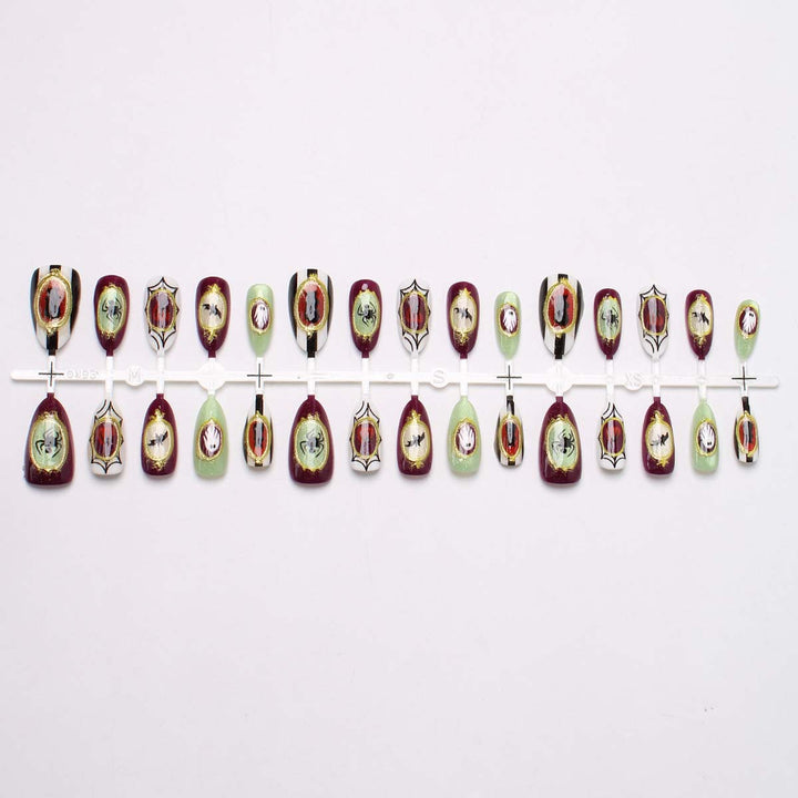 Holiday-Themed Press-On Nail Set Stornfield