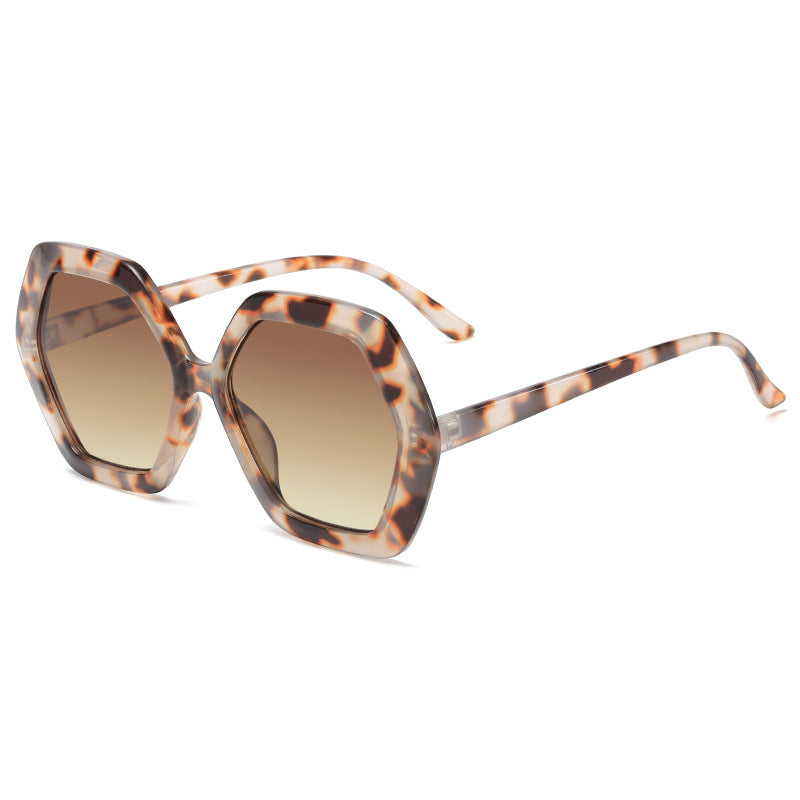 Women geometric sunglasses with modern design Stornfield