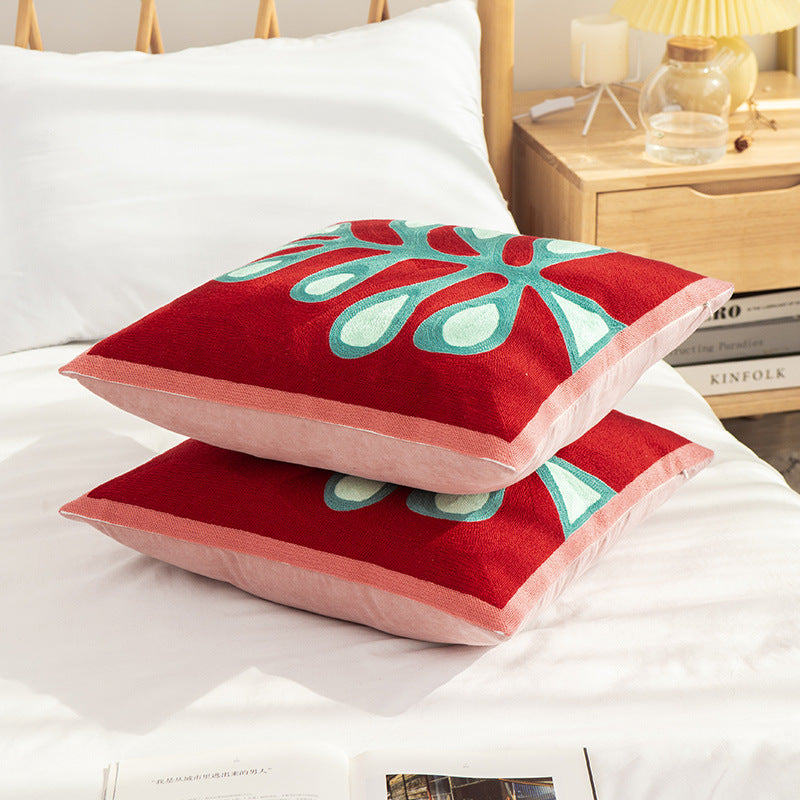 Decorative square decorative cushion with jacquard fabric and decorative tassels Stornfield