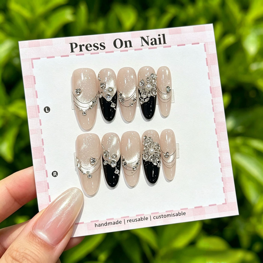 Elegant Reusable Press-On Nail Art Set with Floral Accents