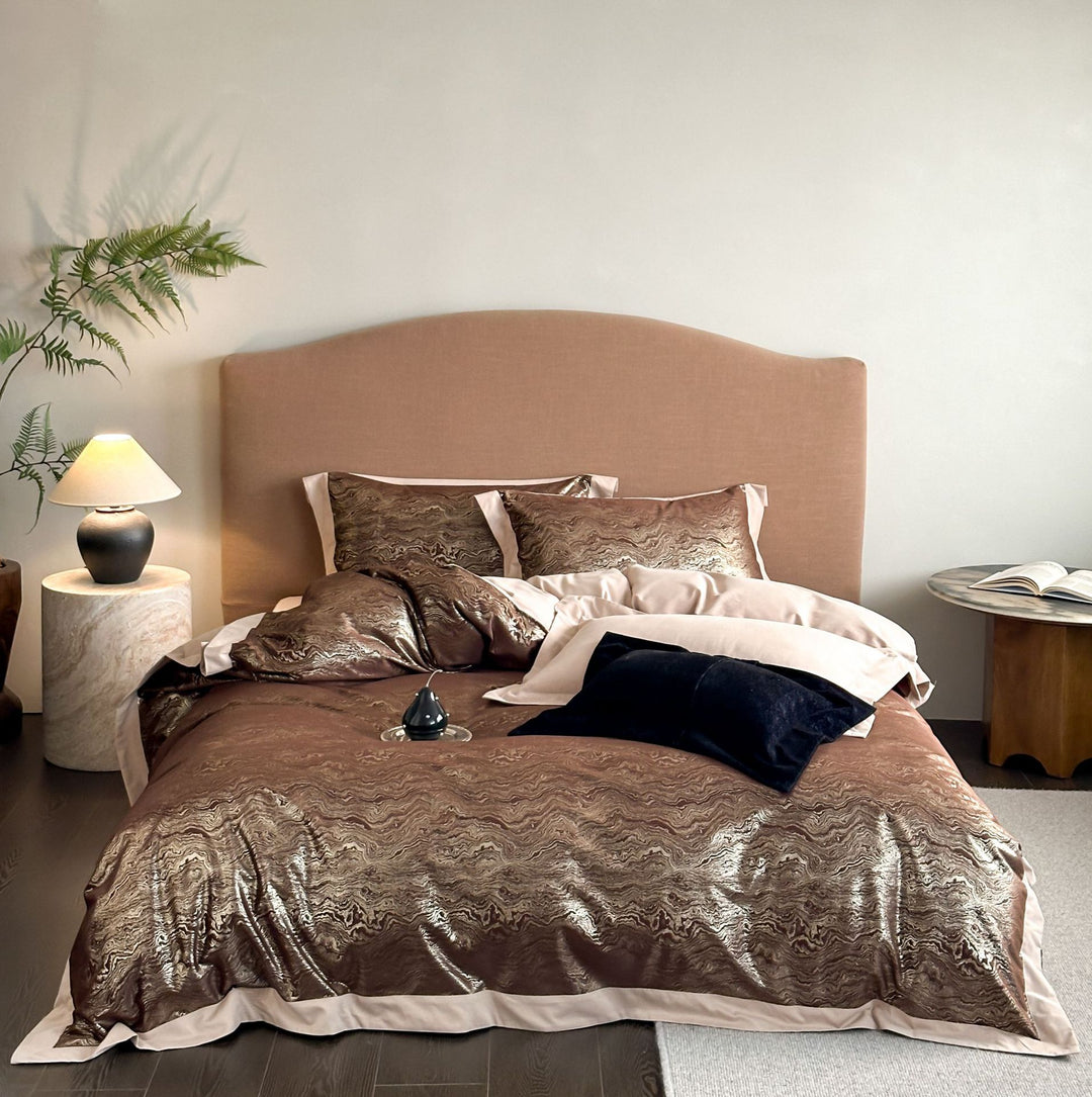Elegant Reversible Duvet Cover and Pillowcase Set with Jacquard Flower Panel and Fine Quilted Edge