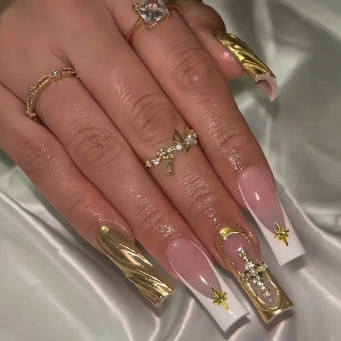 Glamorous Artificial Nail Set Stornfield