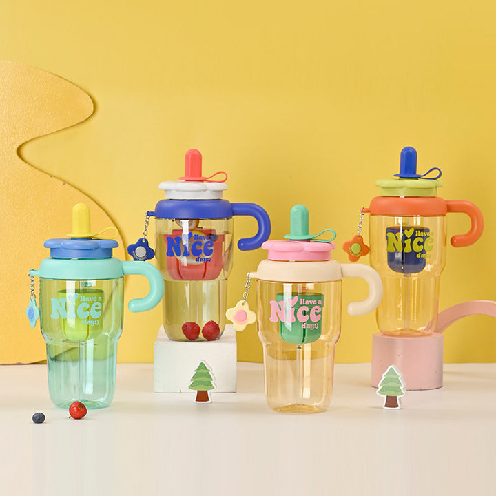 Unisex drinking cup with integrated straw and spill protection Stornfield
