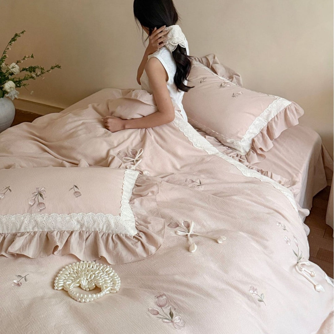 Romantic cotton bedding set with ruffles and floral embroidery