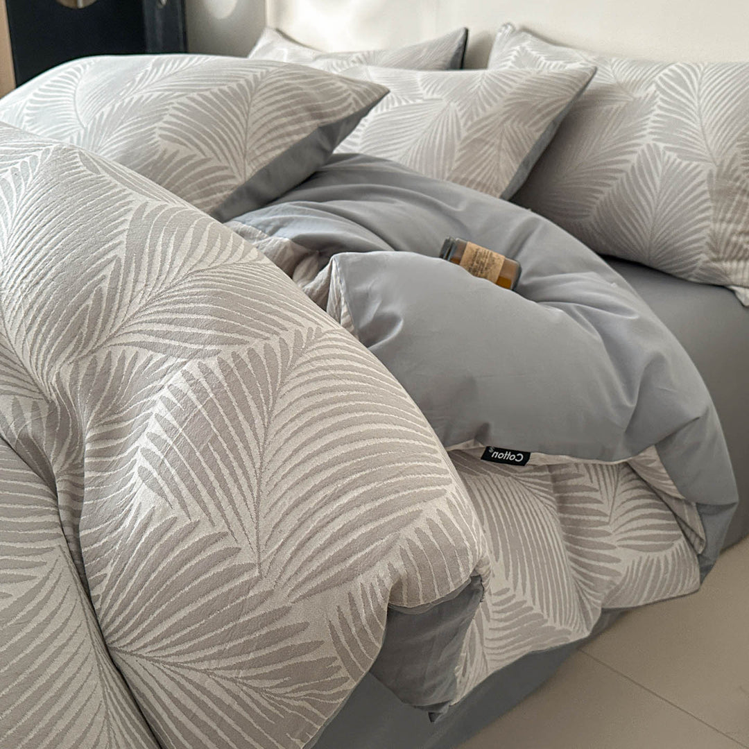 Reversible Printed Duvet Cover Set with Sateen-Feel Pillowcases