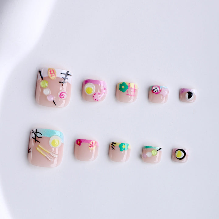 Artistic toenails with creative motifs Stornfield