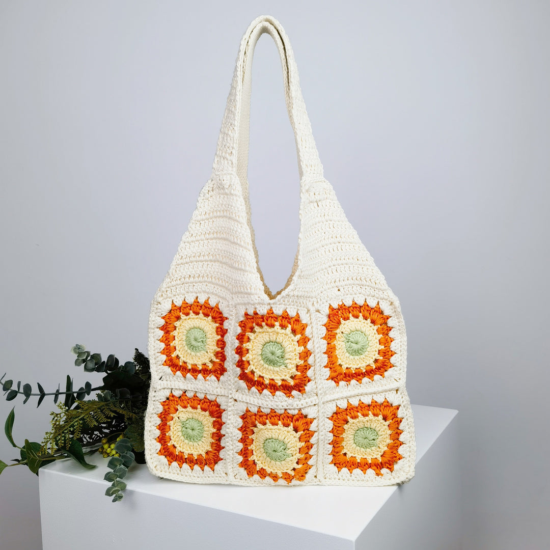 Crochet handbag with retro pattern Stornfield