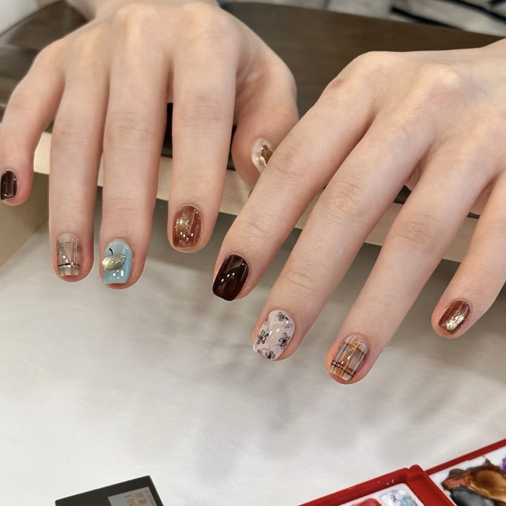 Themed Decorative Press-On Nail Art Set