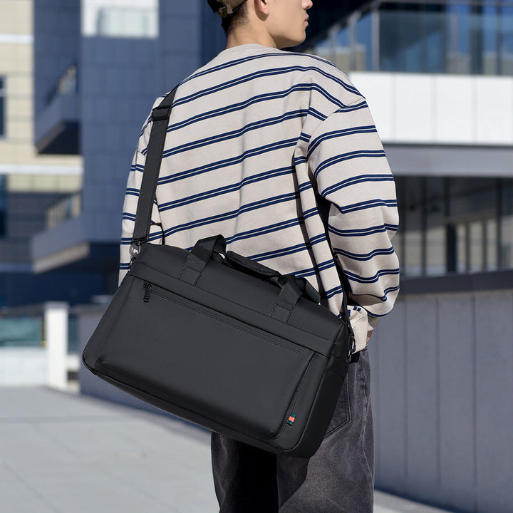 Travel-Friendly Multi-Pocket Duffel Bag Stornfield