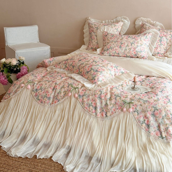 Vintage Floral Pleated Bedspread & Duvet Cover Ensemble with Tulip Appliqué and Ruffled Pillow Shams