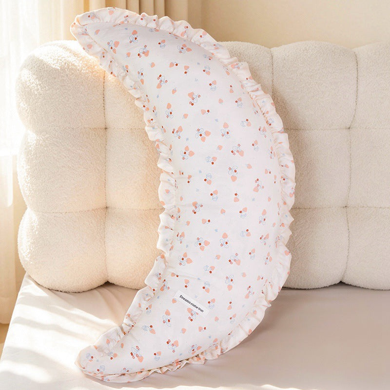 Mouth cushion with playful design Stornfield