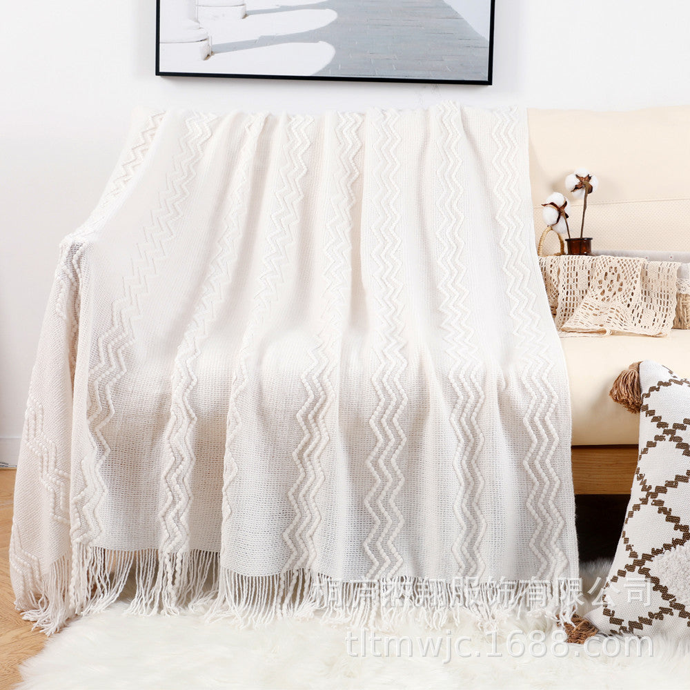 Women Comfortable Knitted Blanket with Modern Zigzag Pattern Stornfield