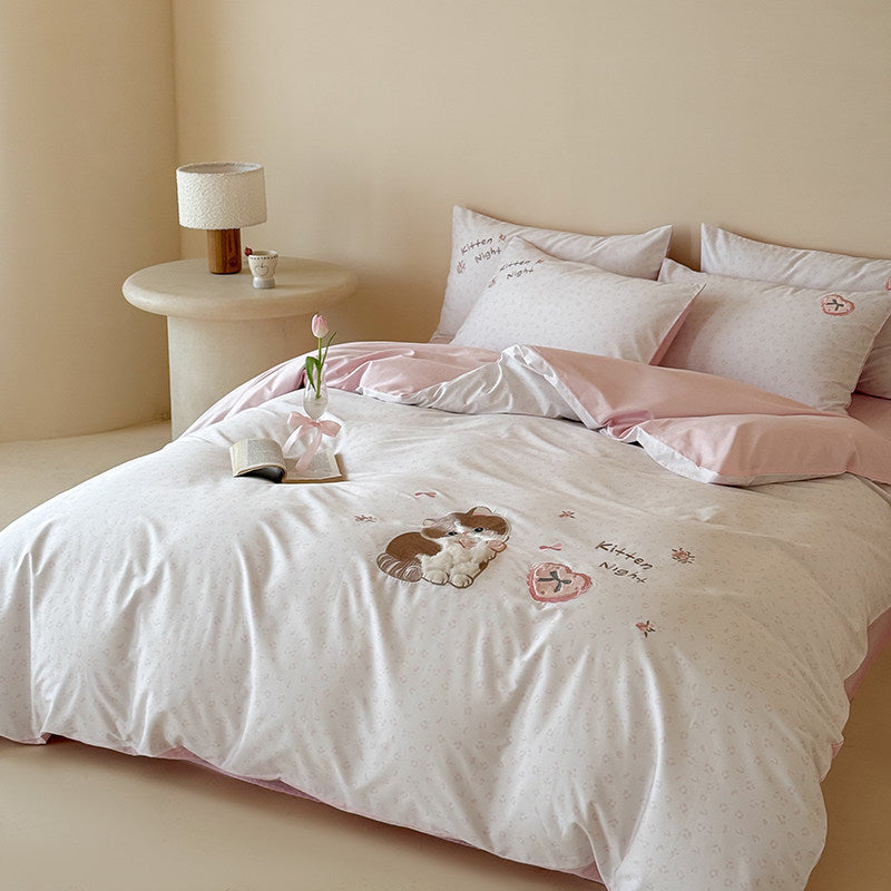Embroidered Kids Cartoon Bear Cotton Duvet Cover Set with Reversible Lining and Envelope Pillow Shams