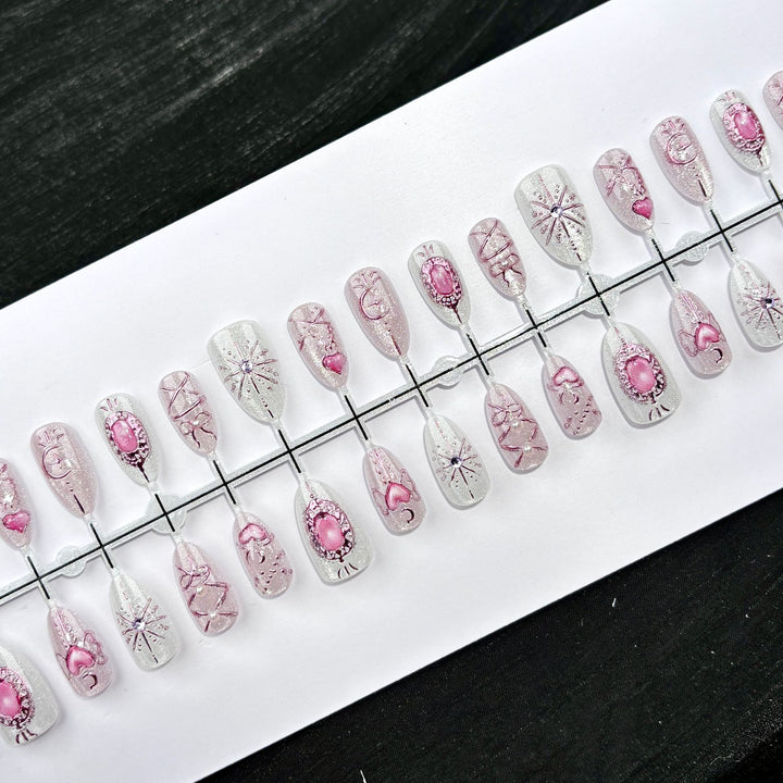 Elegant Polka Dot and Lace Press-On Nail Set