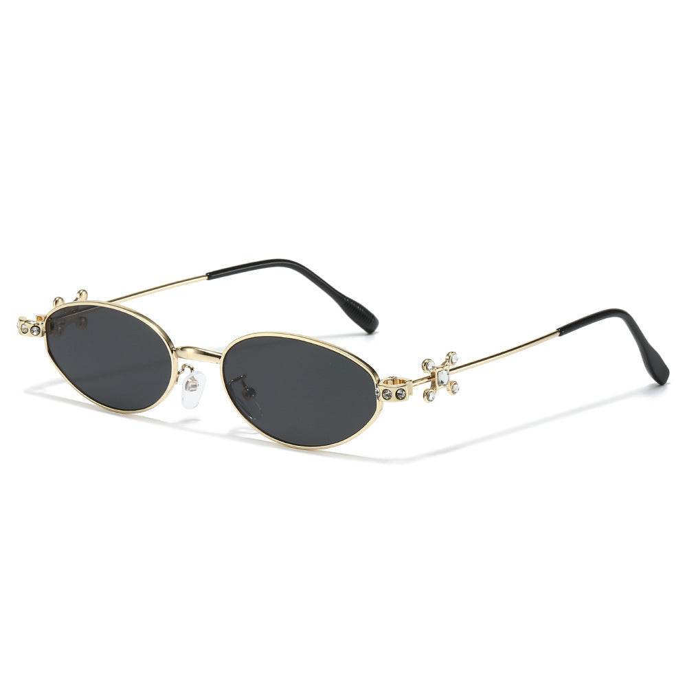Elegant Rhinestone-Embellished Cat-Eye Sunglasses Stornfield