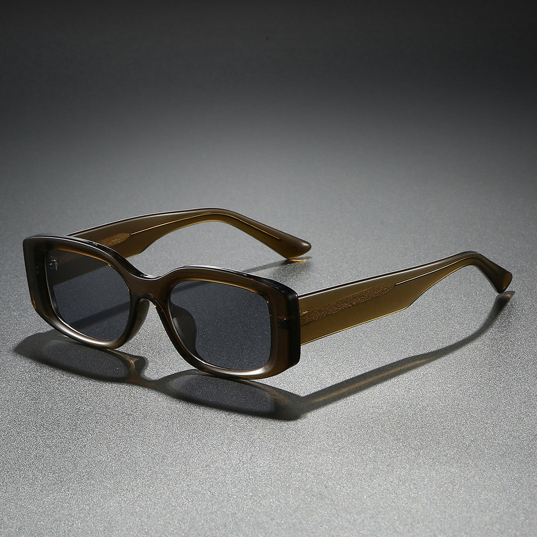 Ladies stylish sunglasses in a trendy, square frame Stornfield