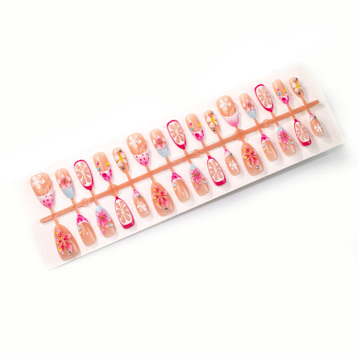 Creative Decorative Press-On Nail Art Set Stornfield