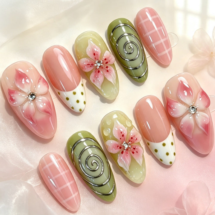 Artificial Nails in Floral Flower Design Stornfield