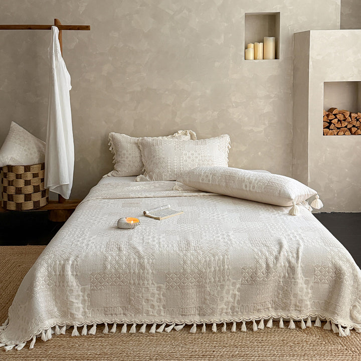 Quilted Cotton Jacquard Tassel Bedspread and Pillow Sham Set