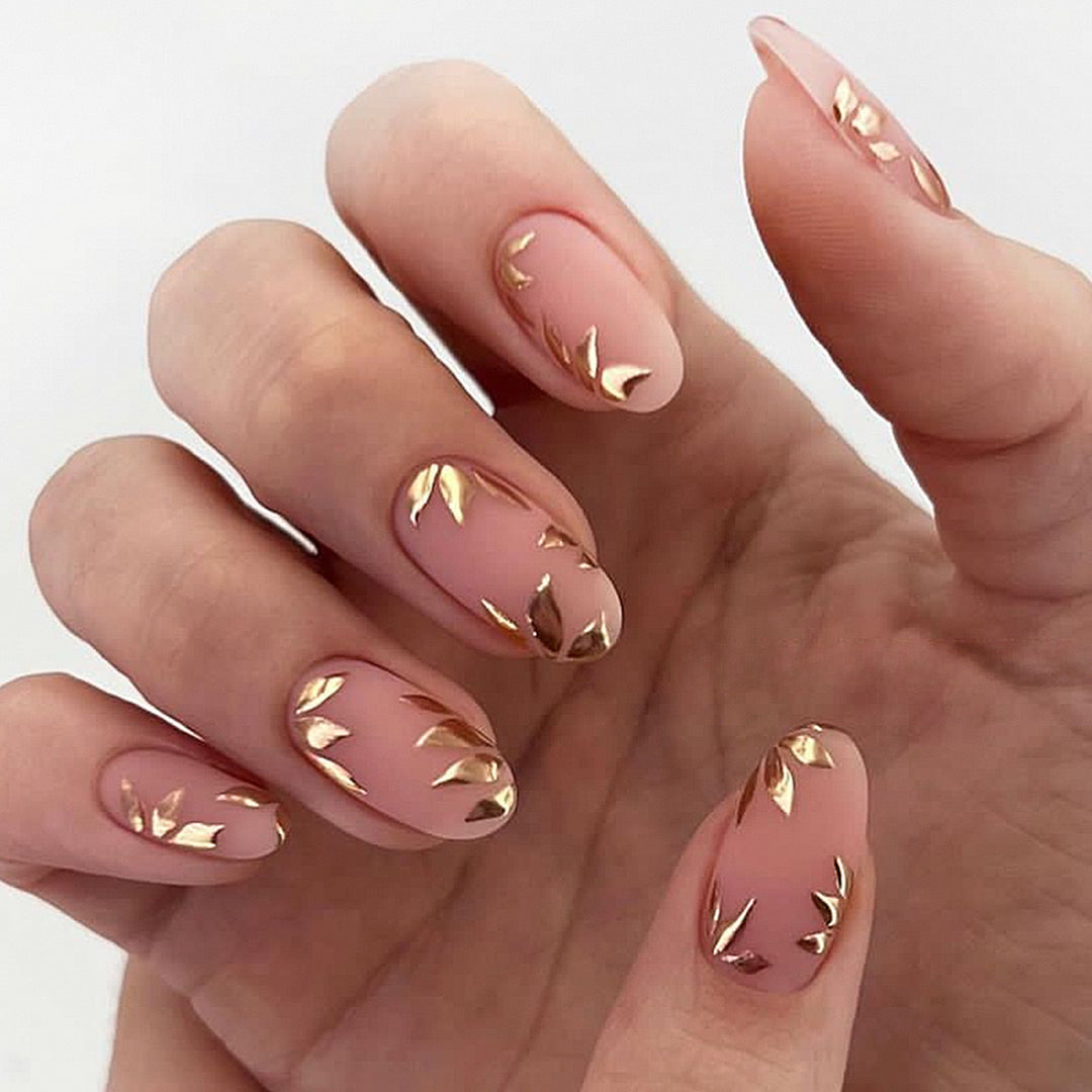 Artificial nail set with elegant gold tip design Stornfield