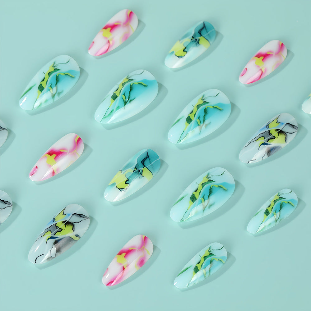 Artificial nails in modern marble design Stornfield