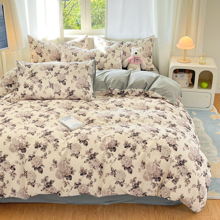 Floral Pattern Comforter Set