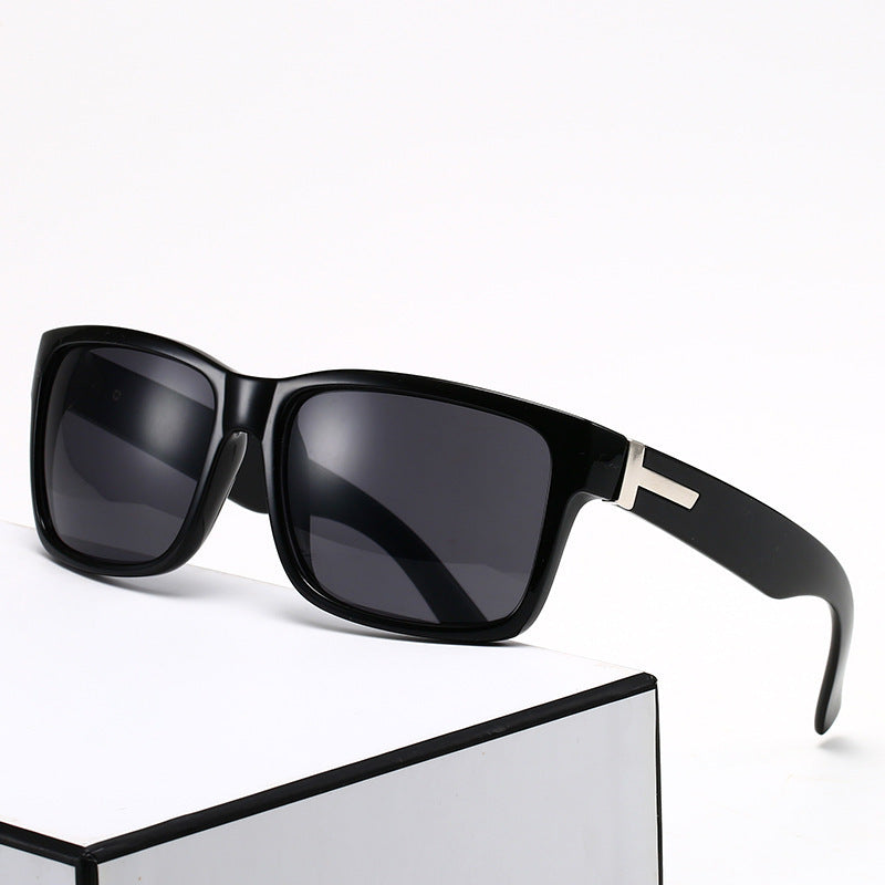 Ladies Stylish Sunglasses with Distinctive Frame Stornfield