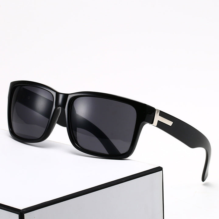 Ladies Stylish Sunglasses with Distinctive Frame Stornfield