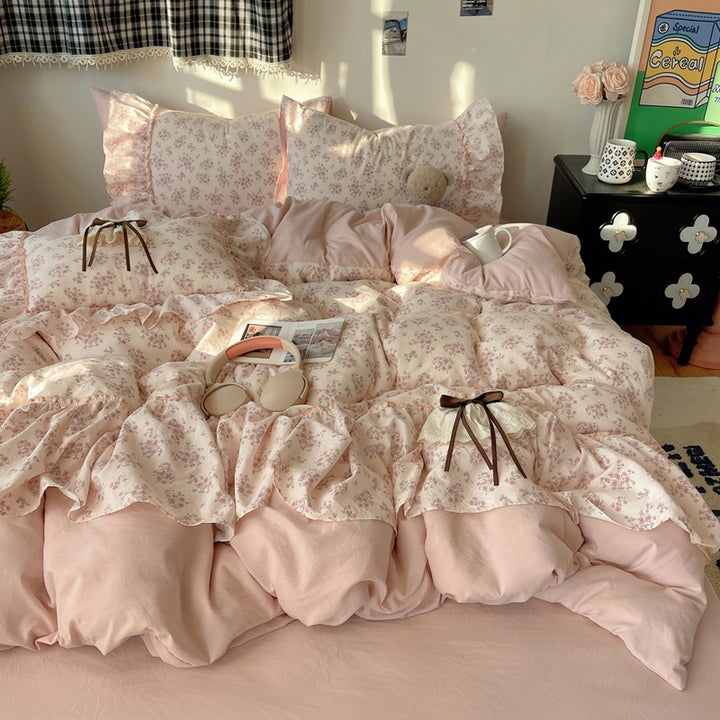 Ruffled Floral Patterned Duvet Set