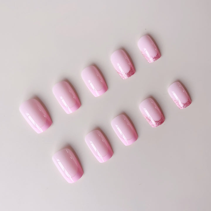 Glamorous artificial nail tips with sparkling accents Stornfield