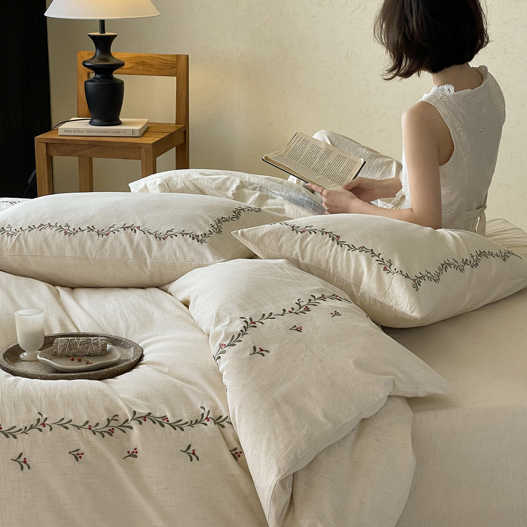Embroidered Organic Cotton Duvet Cover Set with Botanical Vine Stitching