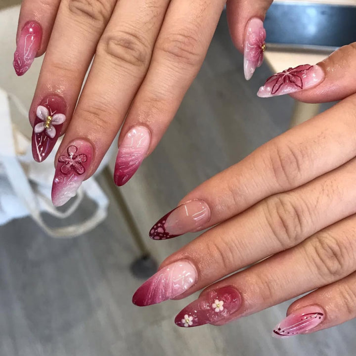 Artful nail art with floral accents Stornfield