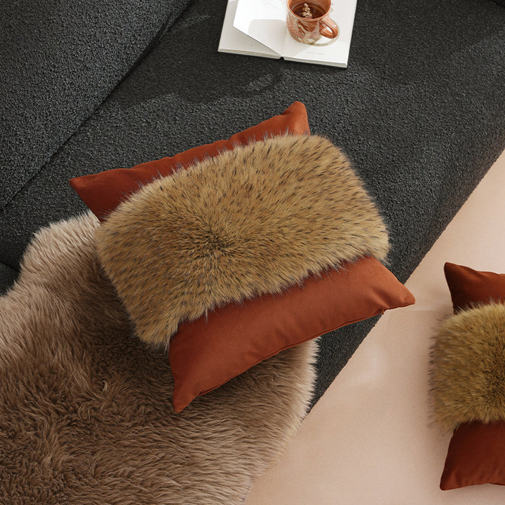 Decorative cushion set with heart-shaped faux fur cushion and two velvety back cushions Stornfield
