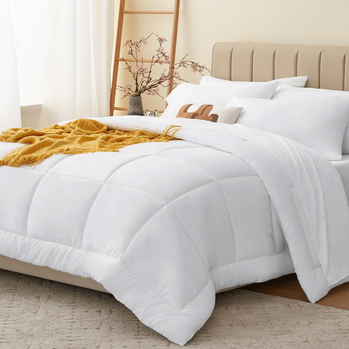 Women's quilted satin bedding set Stornfield
