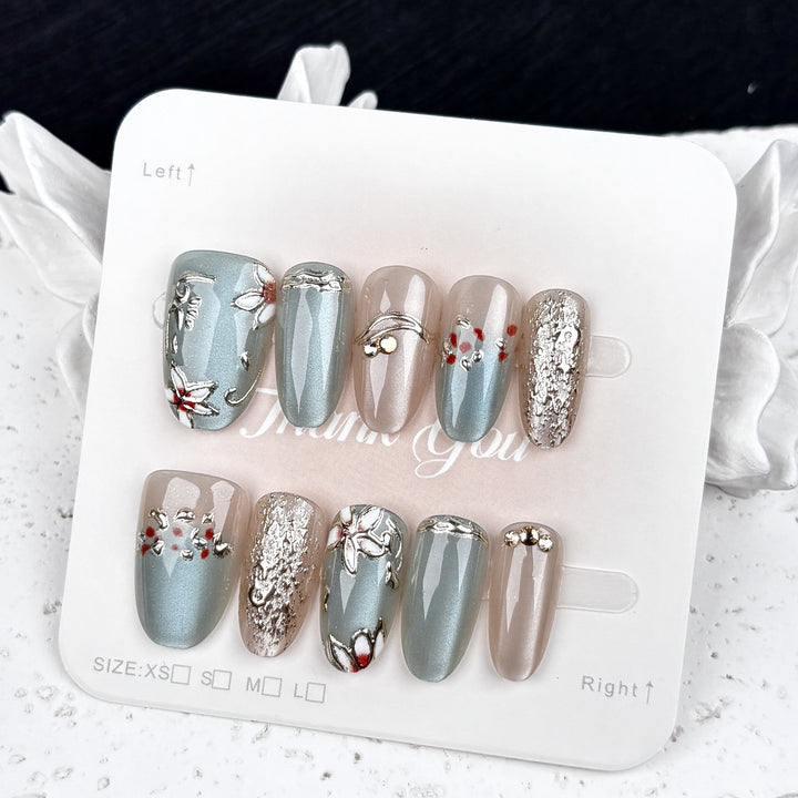 Decorative Press-On Nail Art Set with Unique Floral Accents
