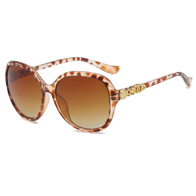 Women's oversized sunglasses with trendy tortoiseshell pattern and elegant frame accents Stornfield