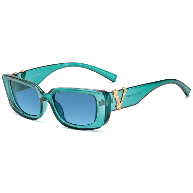 Women's fashionable sunglasses with luxurious tortoise design and gold accents Stornfield