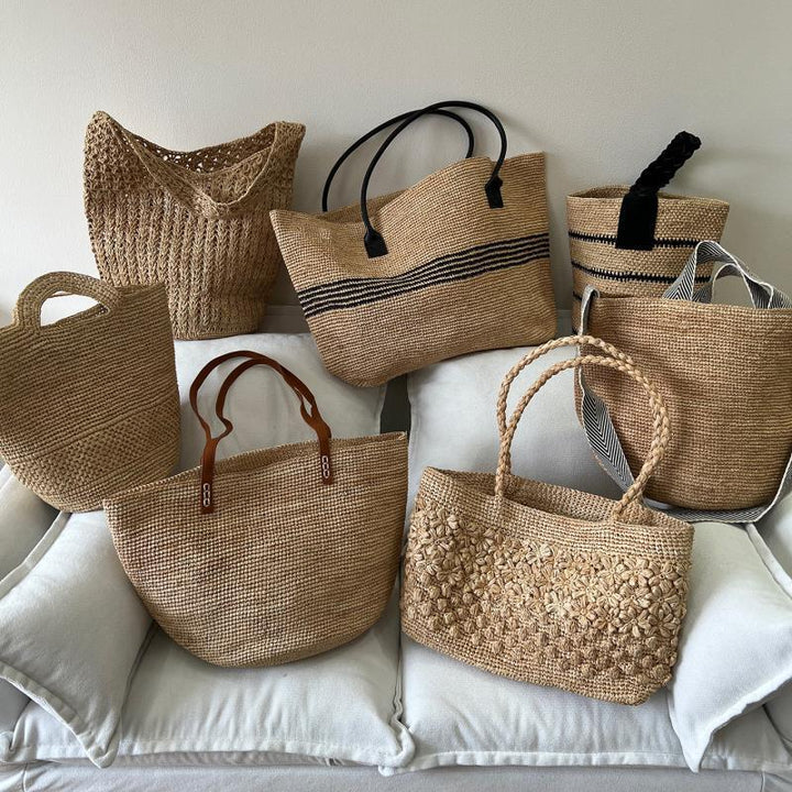 Handmade straw bag with fashionable striped pattern Stornfield