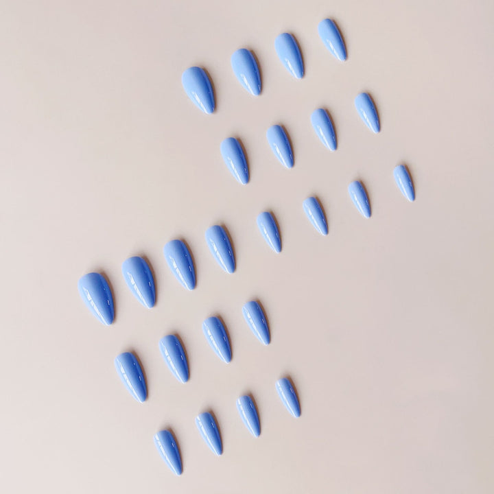 Nail set with elegant, high-gloss tips Stornfield