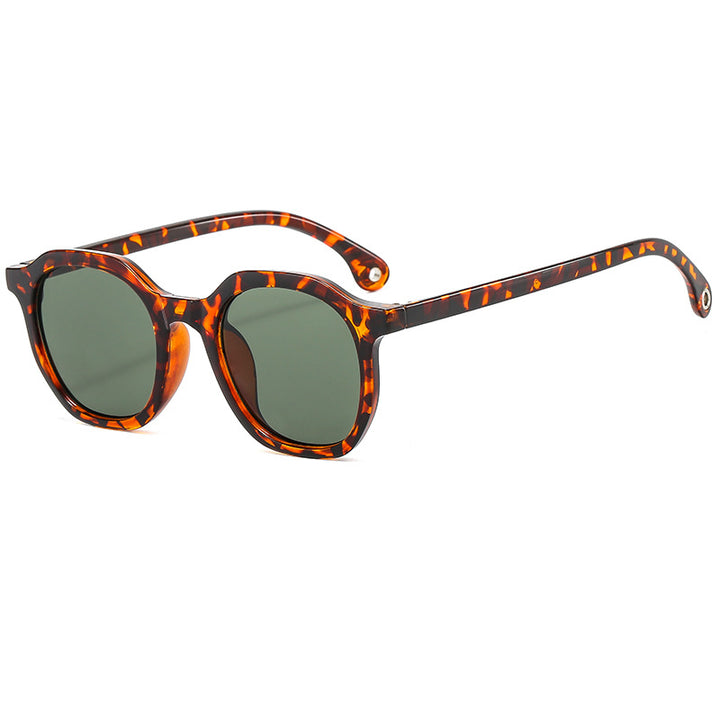 Women's fashionable sunglasses with trendy design and UV protection Stornfield