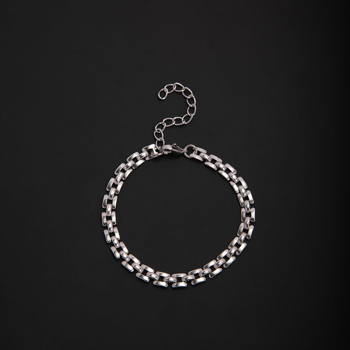 Elegant Geometric Link Bracelet Stornfield