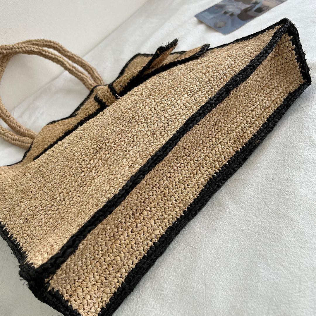 Handcrafted knitted bag with floral design Stornfield