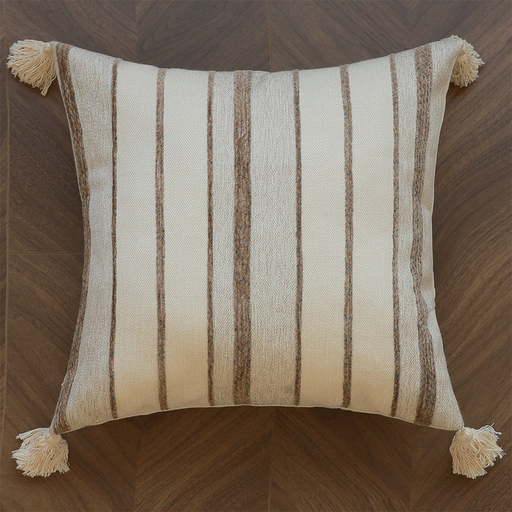 Structured decorative cushion