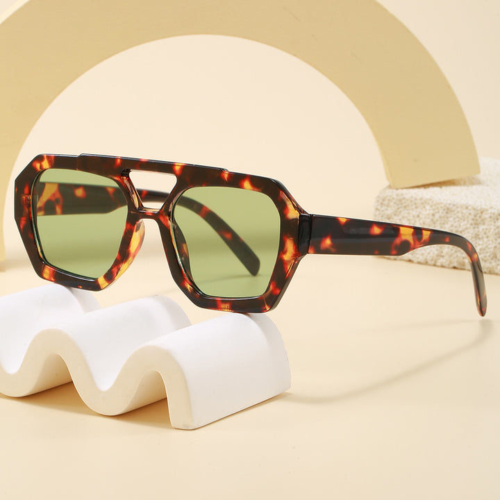 Women's geometric sunglasses in extravagant design Stornfield