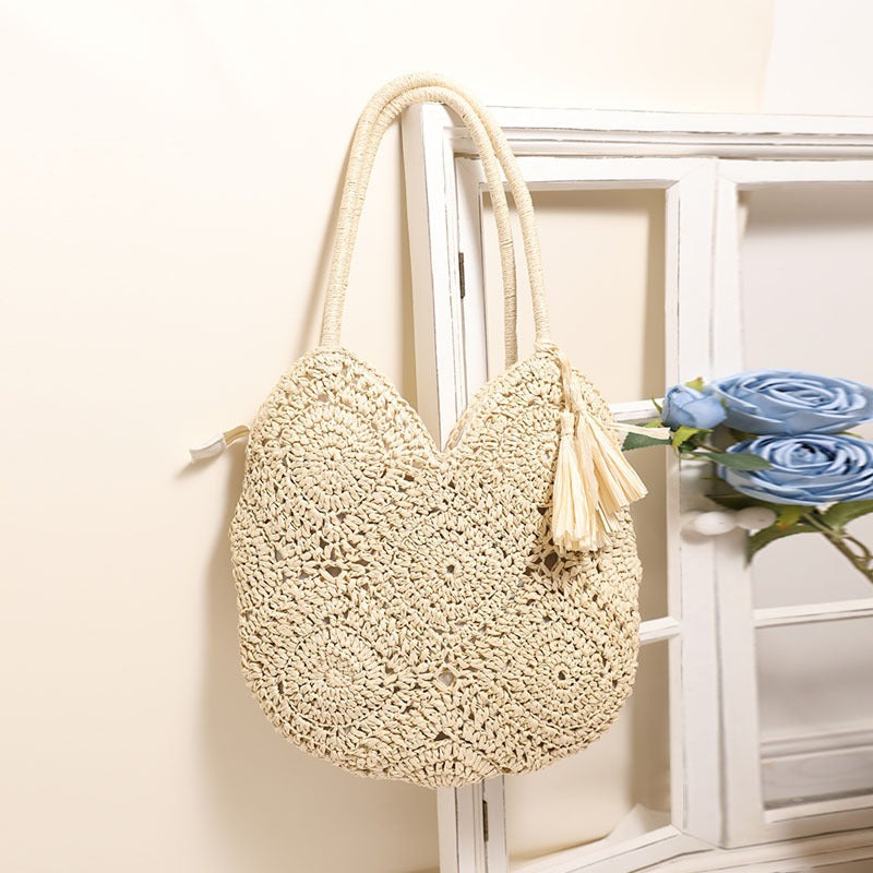 Handmade straw bag with structured design Stornfield