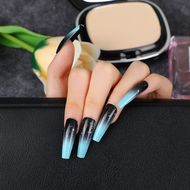 Elegant artificial nails with gold accents Stornfield