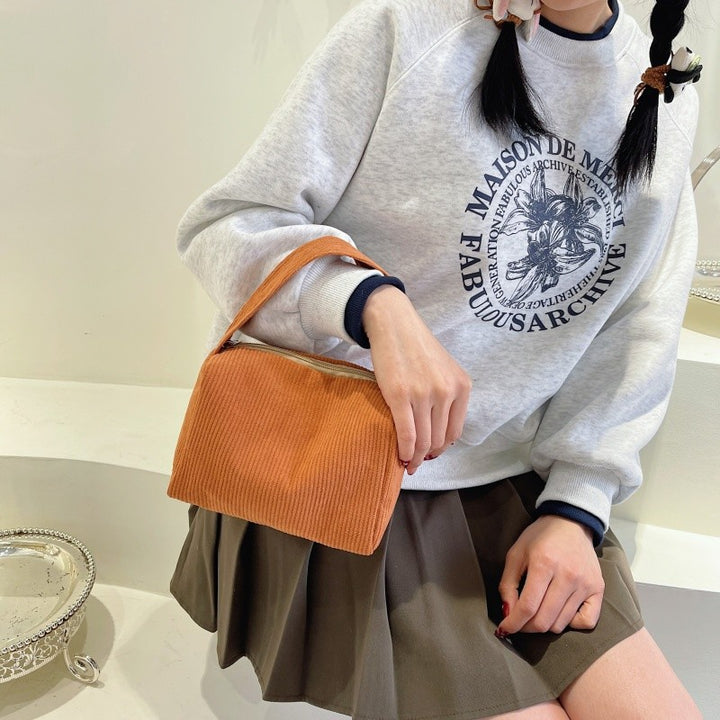Plush shopping bag with modern ribbed design Stornfield